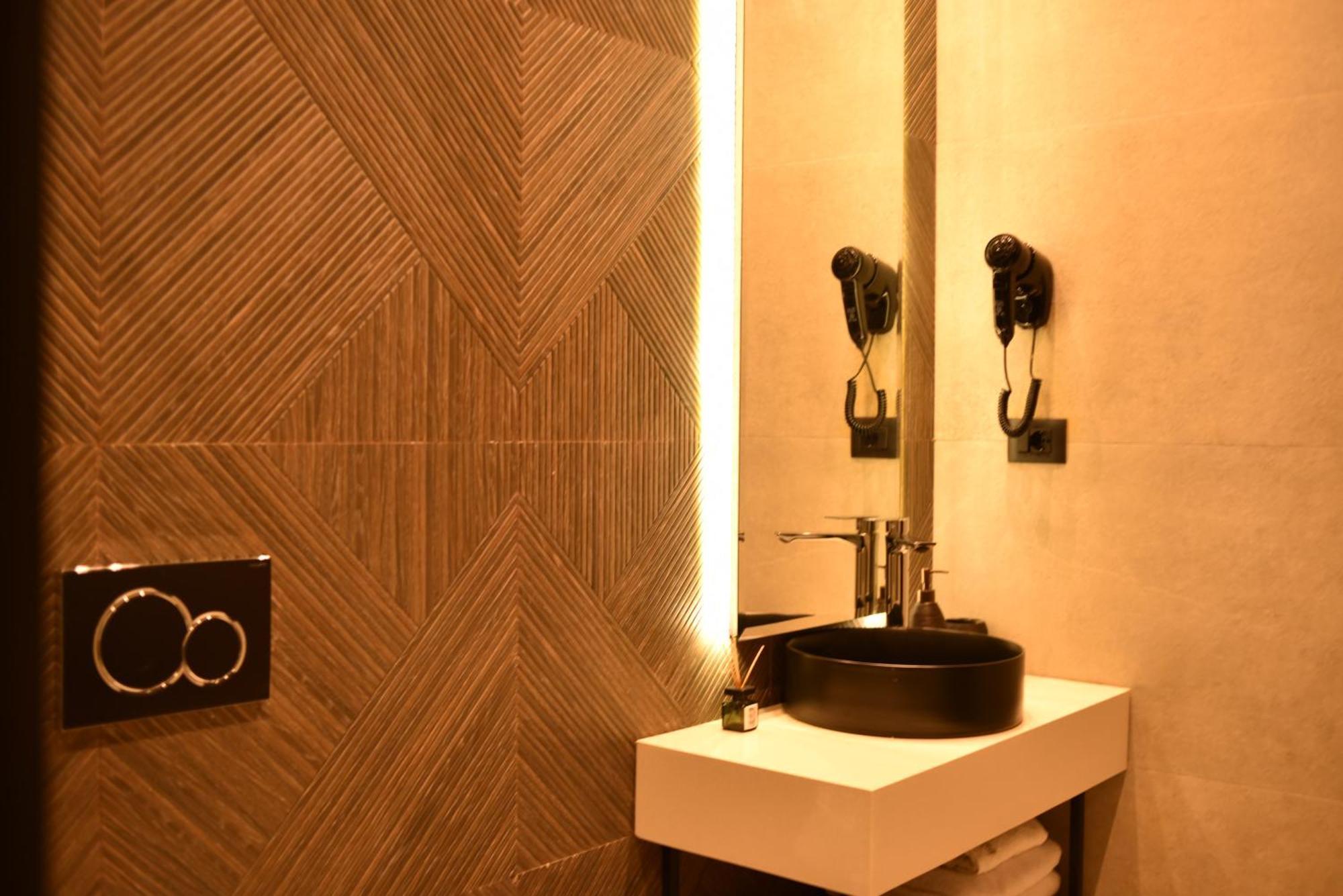 Nuna Hotel Radhimë Cameră foto